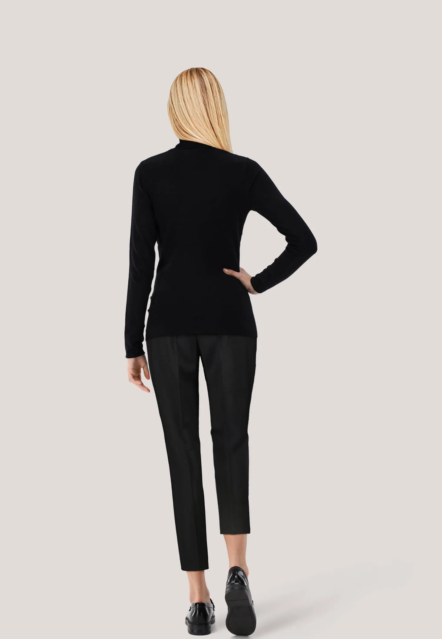 Damen Hose aus Schurwolle TILUNAH