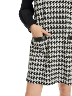 Damen Kleid mit Stehkragen