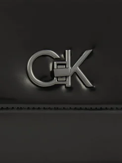 Damen Umhängetasche RE-LOCK SHINY mit Kettenriemen