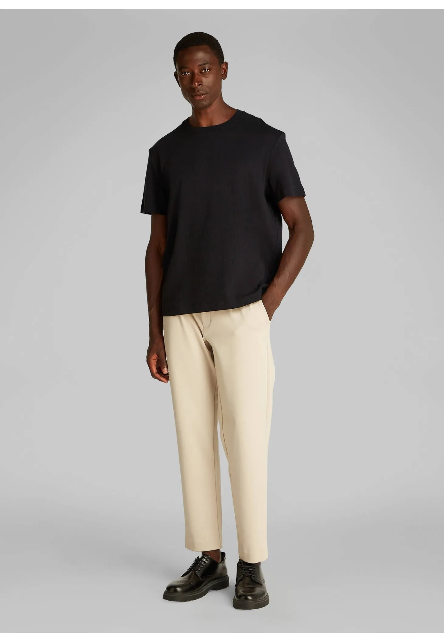 Herren T-Shirt mit Struktur