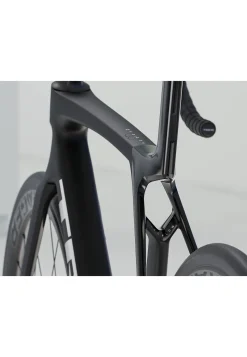 Rennrad MADONE SL6 AXS GEN 8